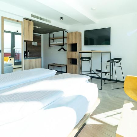 B&B Hotel Albstadt-Hbf Eksteriør billede
