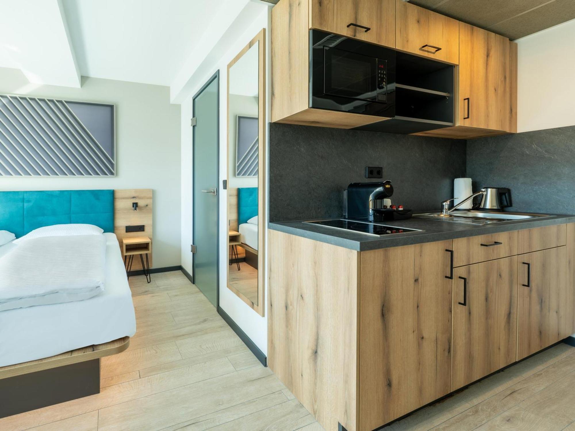 B&B Hotel Albstadt-Hbf Eksteriør billede