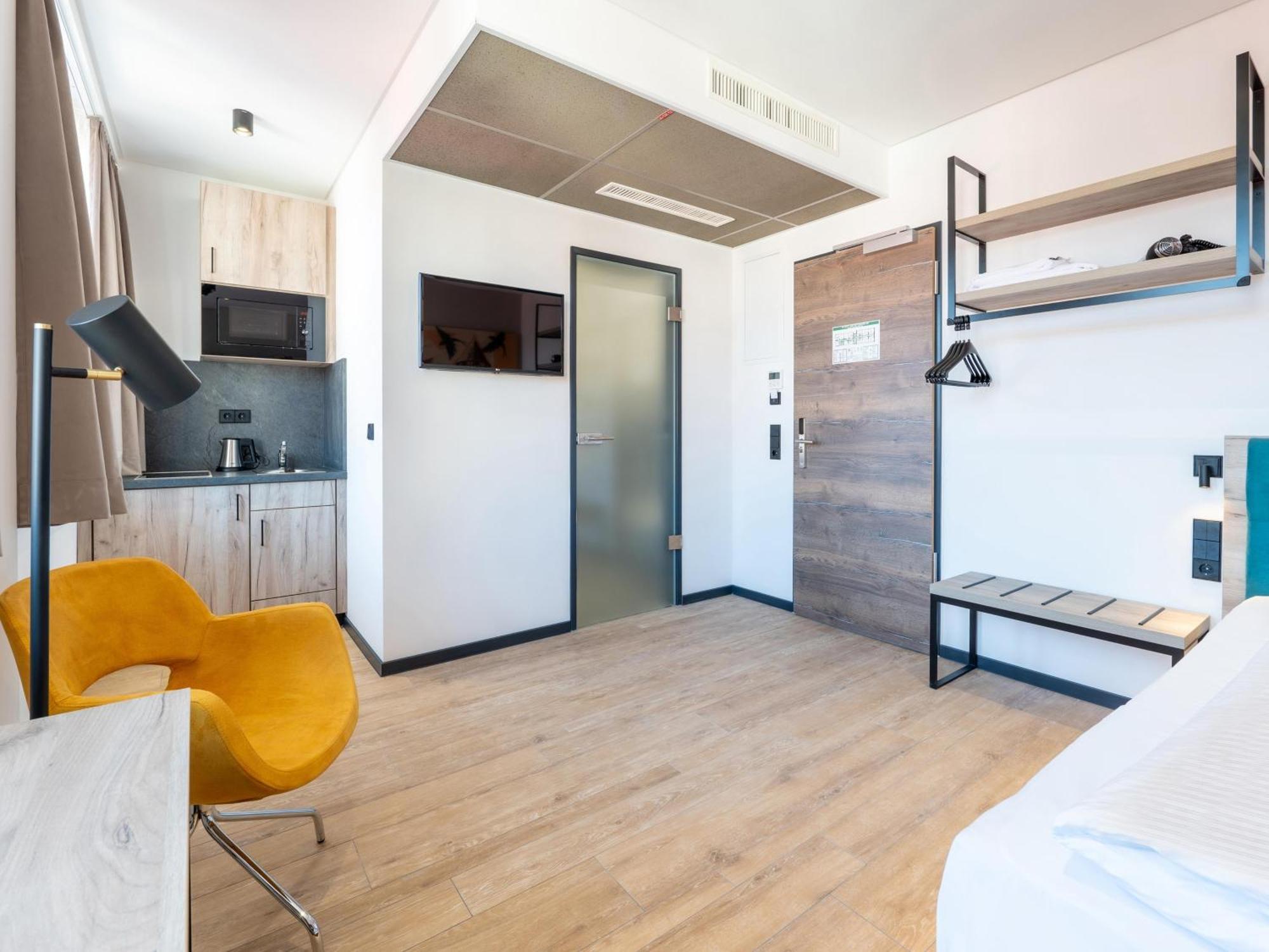 B&B Hotel Albstadt-Hbf Eksteriør billede